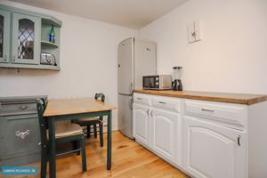 Kitchen/Diner- click for photo gallery